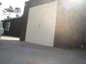 openslaande garagedeur in Breda | Brabant Deur