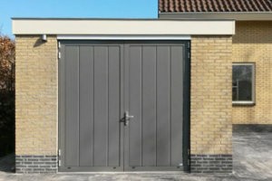 openslaande garagedeur met verticale panelen | Brabant Deur