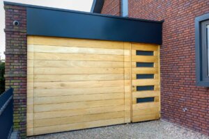 Garagedeur met hout bekleed __EXCLUSIVE-Line | Brabant Deur