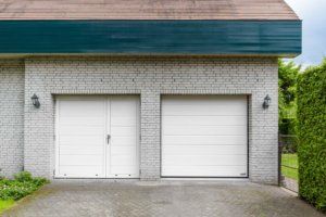 openslaande en elektrische garagedeur | Brabant Deur